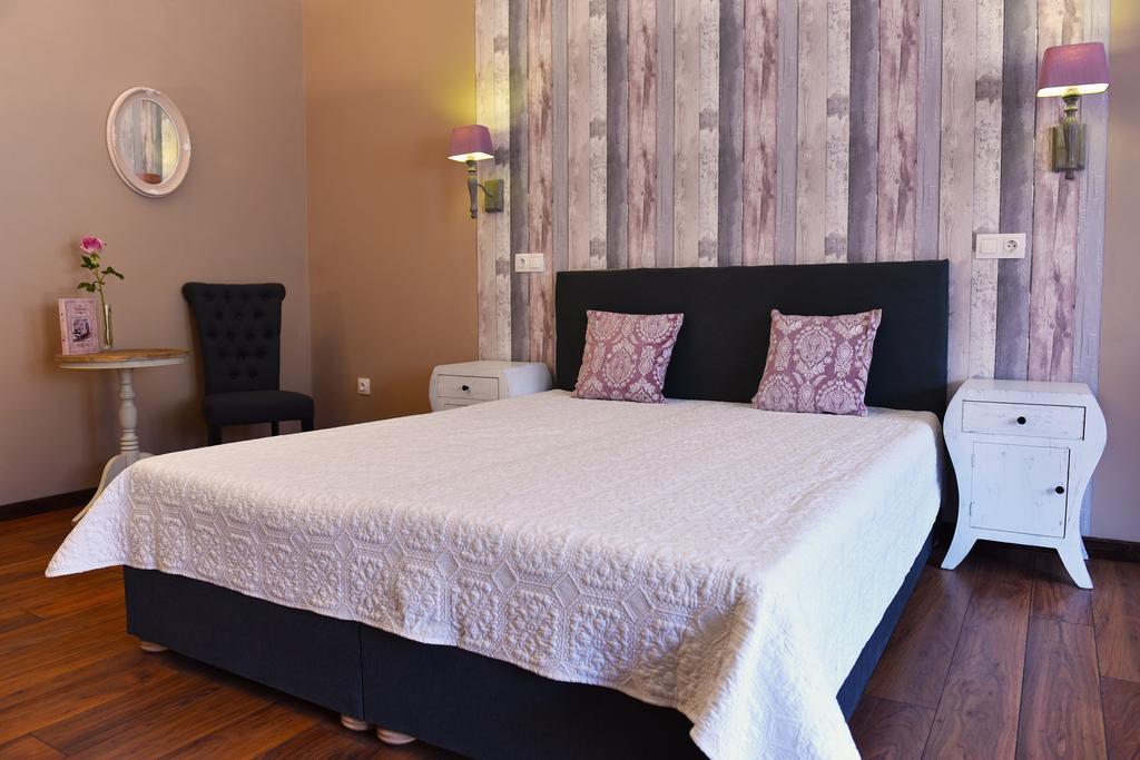 Guest House Romantika Panzio Gyula Kamer foto