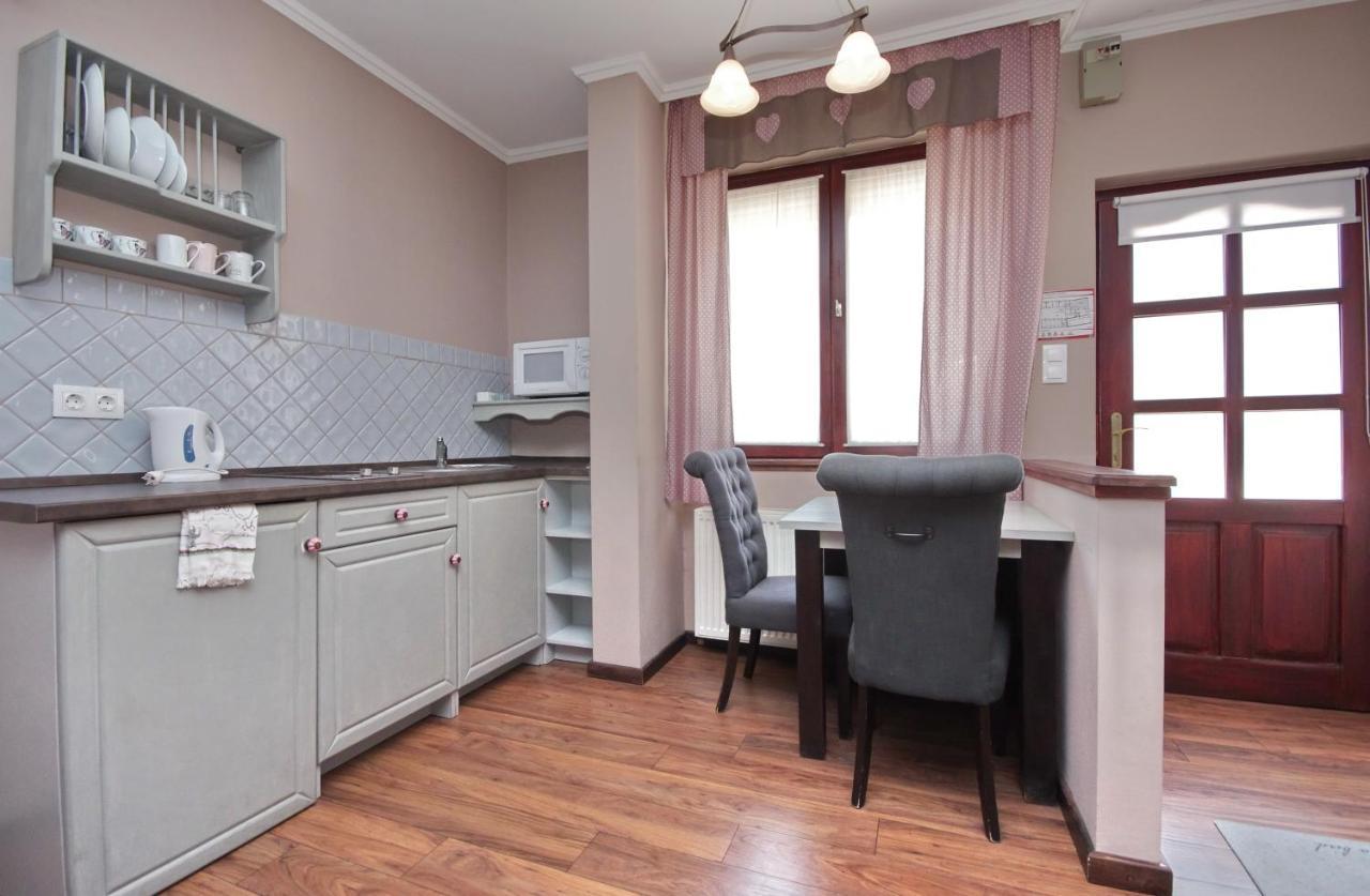 Guest House Romantika Panzio Gyula Buitenkant foto